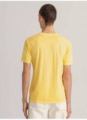 T-shirt jaune GANT pour homme seconde vue