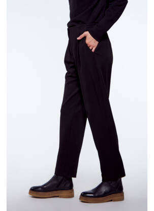 Pantalon 7/8 noir YUGEN femme