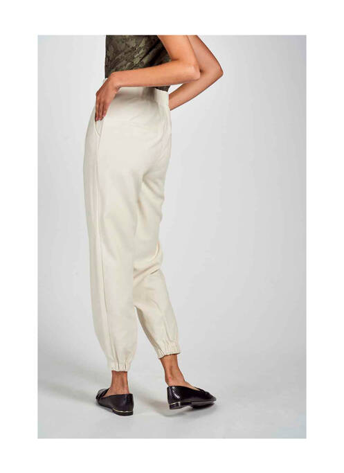 Pantalon 7/8 beige VERO MODA pour femme