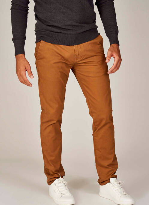 Pantalon chino marron BRUCE & BUTLER  pour homme