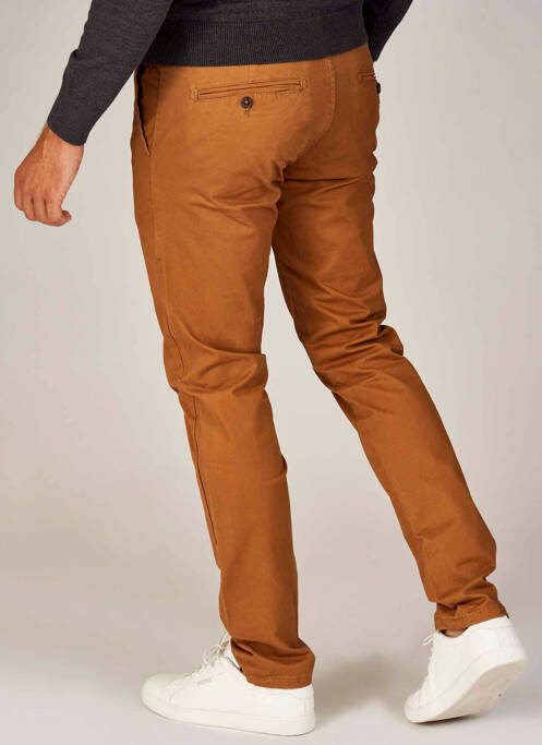 Pantalon chino marron BRUCE & BUTLER  pour homme