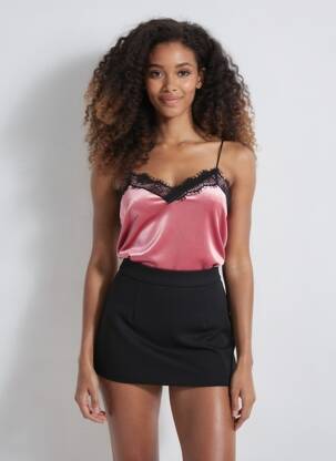 Top coupe cintrée fines bretelles rose UNDIZ femme