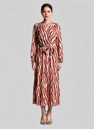 Robe longue imprimé fantaisie manches longues rouge IN APRIL 1986 femme