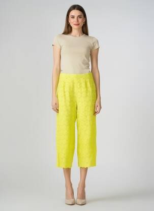 Pantalon 7/8 taille à pinces taille normale jaune MARINA V femme