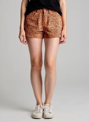 Short fermeture zippée sous rabat boutonné taille normale orange VON DUTCH femme