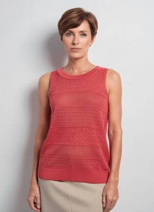 Pull maille ajourée sans manche rouge ANDAM femme