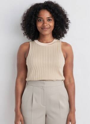 Top stretch sans manche beige YAYA femme