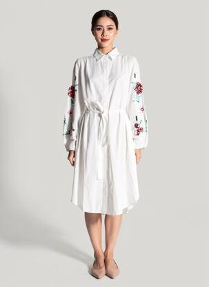 Robe mi-longue manches longues manches longues blanc NUMPH femme