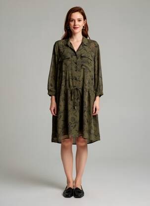 Robe mi-longue tissage crêpe manches longues vert IKKS femme