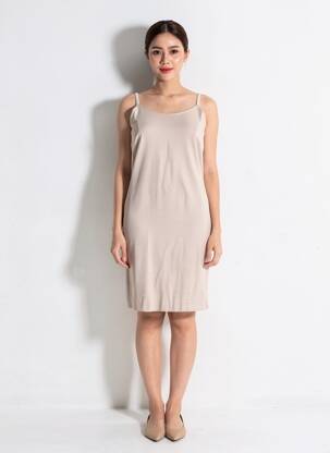 Robe mi-longue col rond fines bretelles beige CHEMA BLANCO femme