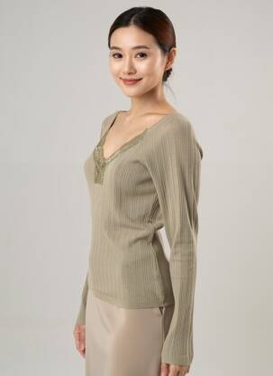 Pull coupe cintrée manches longues vert CREAM femme