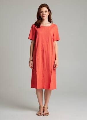 Robe mi-longue coupe fluide manches courtes rouge KAFFE femme