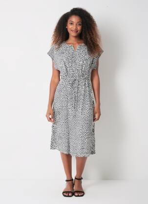 Robe mi-longue coupe fluide manches courtes noir KAFFE femme