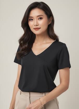 T-shirt col v manches courtes noir JULIE GUERLANDE femme