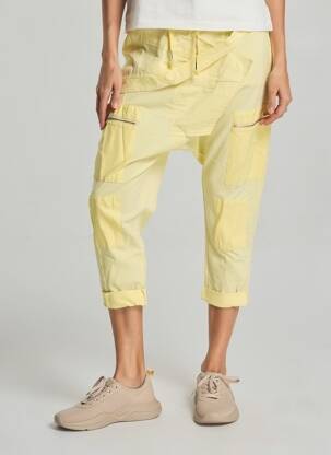 Pantalon 7/8 stretch taille normale jaune NEW COLLECTION femme