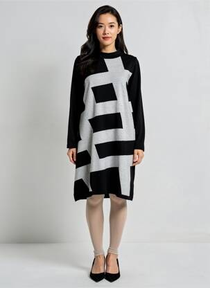 Robe mi-longue imprimé fantaisie manches longues noir SCORZZO femme
