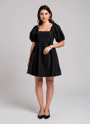 Robe courte manches courtes manches courtes noir VERO MODA femme