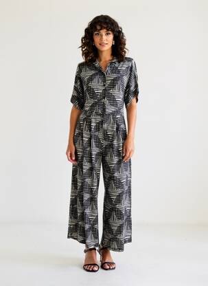 Combi-pantalon fermeture boutonnée au dos manches courtes noir MASAI femme