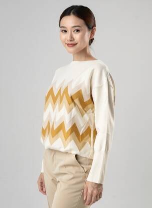 Pull resserrée sur le bas manches longues beige LA FEE MARABOUTEE femme