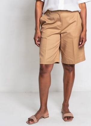 Short coupe droite taille haute marron PIECES femme