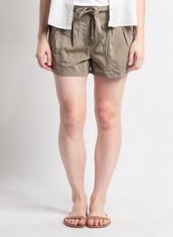 Short fermeture zippée sous rabat avec crochet marron VERO MODA femme