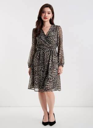 Robe mi-longue col v beige ONLY femme