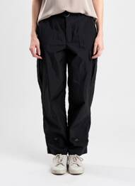Pantalon cargo noir YUGEN femme