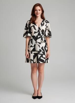Robe courte col v noir VILA femme