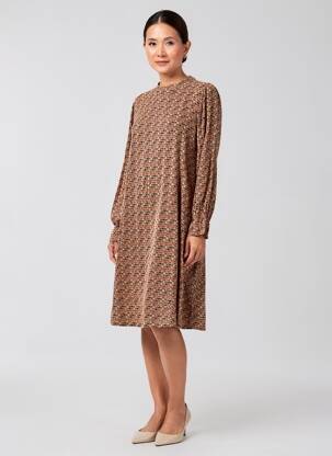 Robe mi-longue imprimé fantaisie manches longues orange SURKANA femme