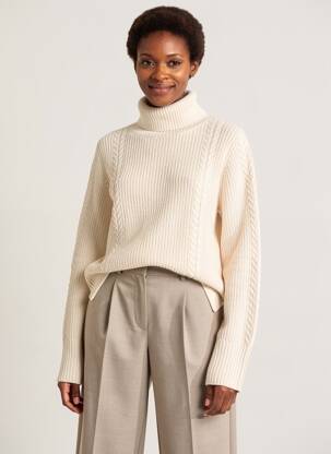 Pull col roulé coupe droite manches longues beige TBS femme