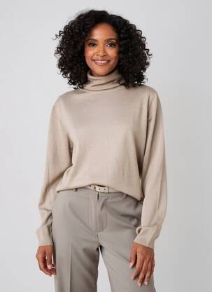 Pull col roulé coupe cintrée manches longues beige CONCRETO femme