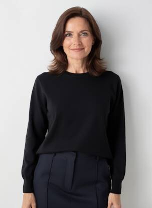 Pull coupe cintrée manches longues noir QUATRE VINGT JOURS femme