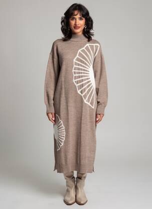 Robe pull coupe droite manches longues marron NUMPH femme