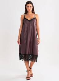 Robe mi-longue col v fines bretelles rouge LE COMPTOIR DES QUARTIERS femme