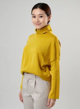 Pull col roulé maille souple et aérée manches 3/4 jaune PIER ANTONIO GASPARI femme