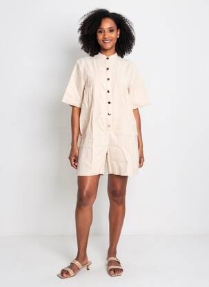 Combishort fermeture boutonnée sur le devant manches courtes beige ELÈSIG femme