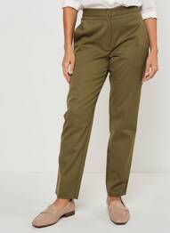 Pantalon chino fermeture zippée sous rabat boutonné taille normale vert MASAI femme