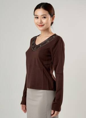 Pull coupe cintrée manches longues marron MAE MAHE femme