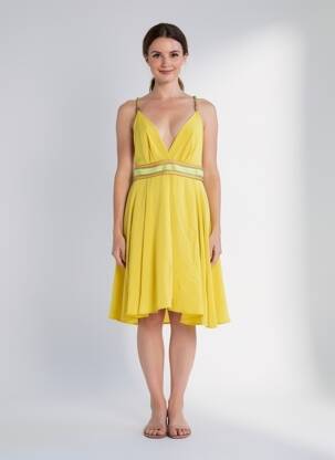 Robe mi-longue coupe fluide sans manche jaune ELLA LUNA femme