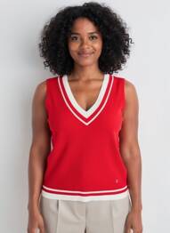 Pull coupe cintrée sans manche rouge LOLA CASADEMUNT femme
