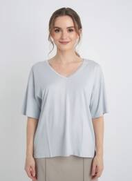 T-shirt col v manches courtes gris JUVIA femme