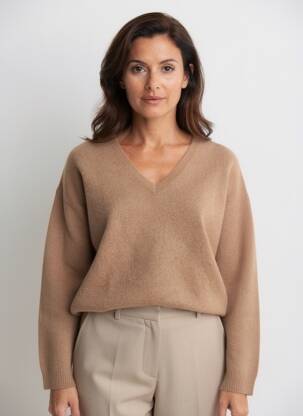 Pull coupe droite manches longues beige ESTHEME femme