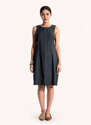 Robe mi-longue sans manche sans manche noir SKFK femme