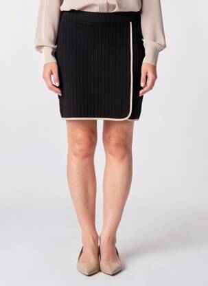 Jupe courte coupe droite noir ICHI femme