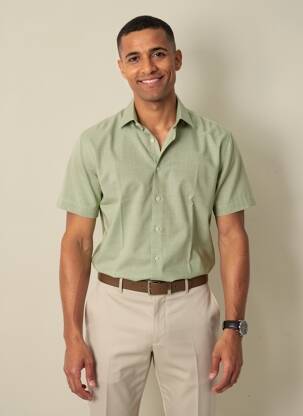 Chemise manches courtes coupe cintrée vert fonce DESOTO homme