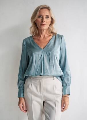 Top coupe cintrée manches longues bleu VOODOO femme