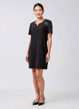Robe courte fermeture zippée au dos manches courtes noir JUMFIL femme