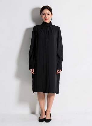 Robe mi-longue coupe fluide manches longues noir CHLOE femme