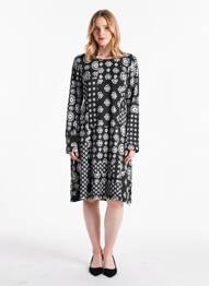 Robe pull coupe droite manches longues noir DOLCEZZA femme