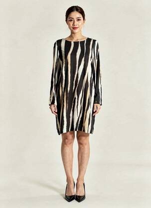 Robe courte manches longues manches longues noir MARC AUREL femme